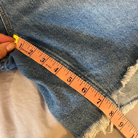 Good American Jean shorts size 15 - Picture 7 of 8
